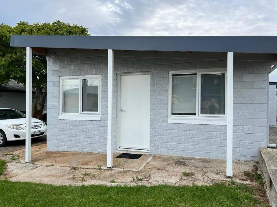 Modern 1 Bedroom Studio Free Parking Close To Cbd Burnie Exterior photo